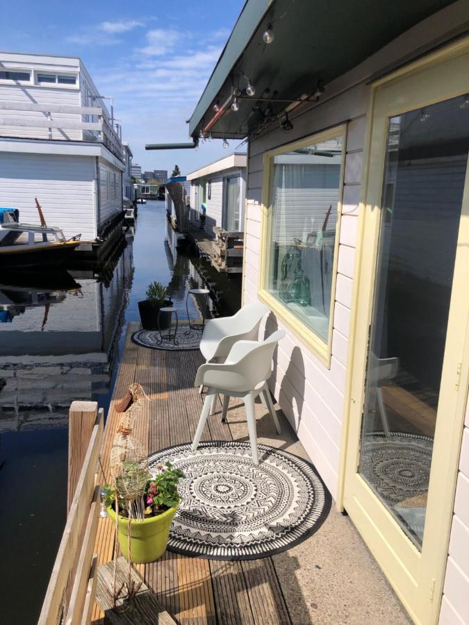Houseboat Apartment With Water Terrace, Free Parking, Free Bikes & Fast Wifi Амстердам Экстерьер фото